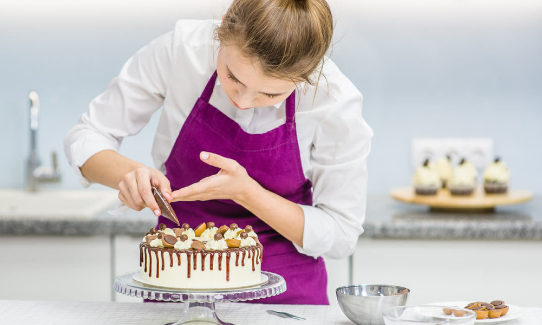 DIPLOMA IN  PROFESSIONAL CAKE MAKING SERVICE